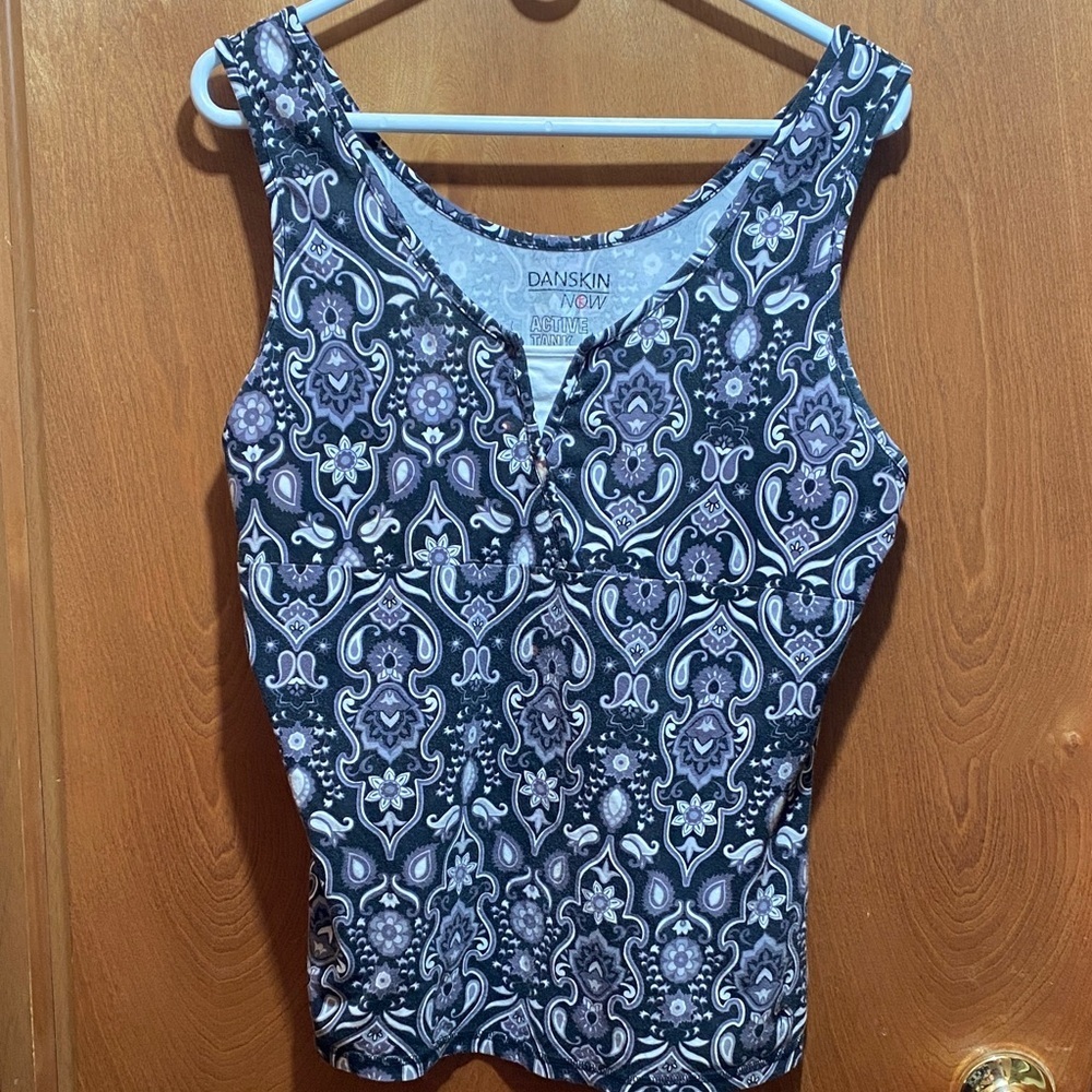 Danskin Women's Active XL Black and White Tank Top